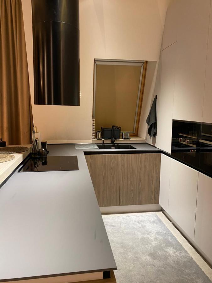 Art'Penthouse Aparthotel Брашов Екстериор снимка